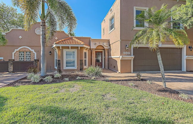 Decked Out On Marbury 4 Bedroom Home by RedAwning - Photo 60