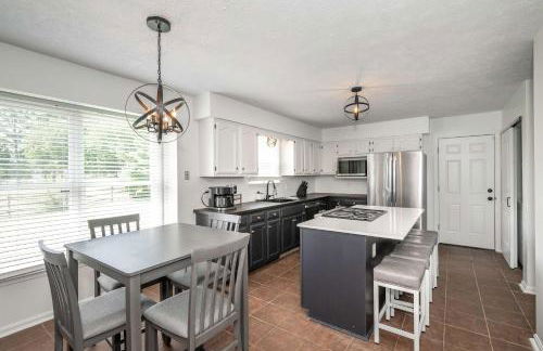 Lark Meadow Retreat Sleeps 10 - Foto 8