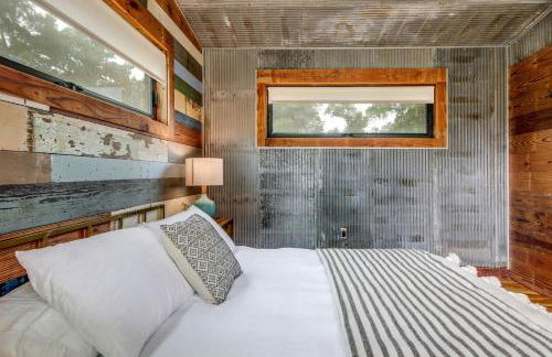 Artisan Cabin with Beautiful Decor and a Classic Fire Pit near Austin, Texas - Foto 30