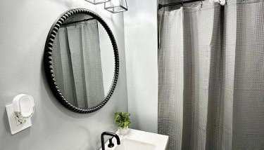 Sleeps 8, Stylish Home, Great Access NYC & EWR - Foto 4