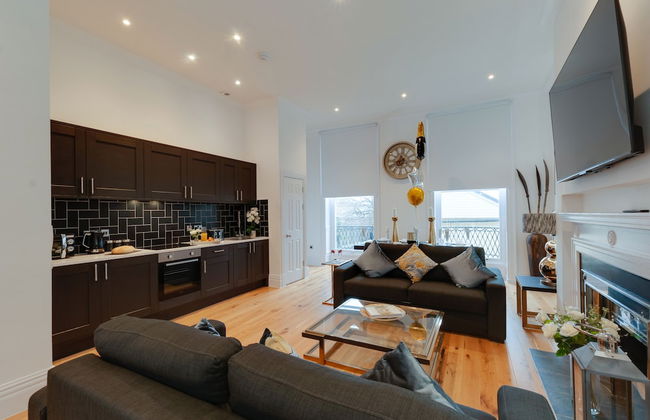 80 by Elite - Photo 71