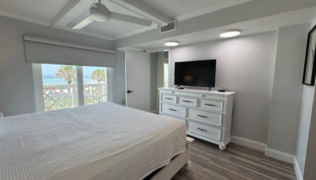 331 El Matador 2 Bedroom Home by RedAwning - Foto 3, Habitación