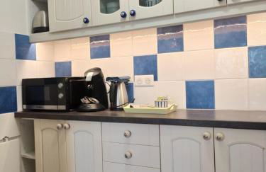 KO T2 avec grand balcon filant, Wifi, Clim à 4 min Remparts - Photo 16