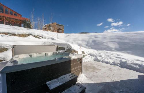 Hot Tub, Views, Walk to Coffee, Luxury Retreat - Photo 22