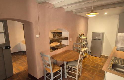 Appartement médiéval au cœur du village de Lama - Foto 5