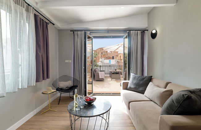 Nival Luxury Suites - Photo 25