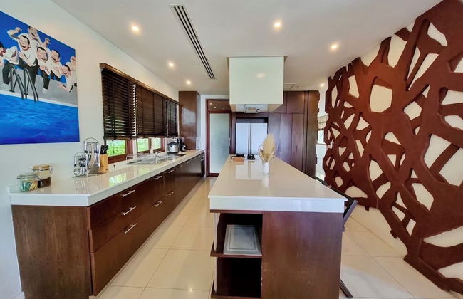 Amatapura Beach Villa 12 - Photo 11