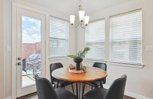 Brand New 5BD 4BA Luxury Vacation Home w Hot Tub - Foto 18