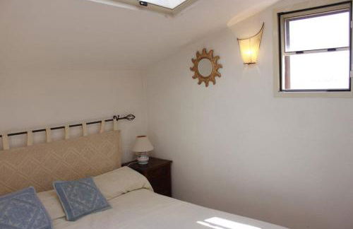 CASA MUGHETTO R5055 WiFi, seafront, private sea access, swimming pool - Foto 18