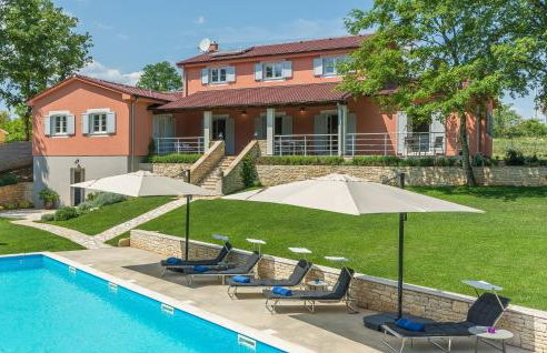 Villa Tre Colonne for 10 persons in Central Istria with 60 m2 private pool, mini golf & sauna - Foto 1