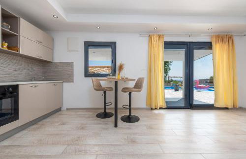 Unique Villa V with large pool - Photo 25