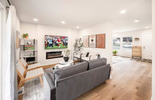 Newly Remodeled Hilltop 4B Retreat with Gym - Foto 8