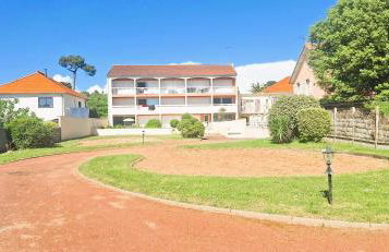 Plage et centre à 100m avec balcon et parking privé 4 pers - Foto 9