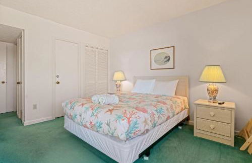 Oceanfront 2 Bedroom Condo at Golden Strand - Foto 21