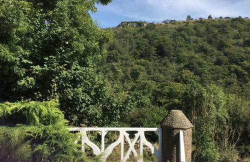 The Lodge - Photo 25