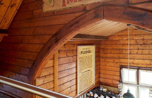 Tin tabernacle perfect for group getaways - Foto 68