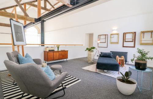 The Pump House Art Studio - Foto 15