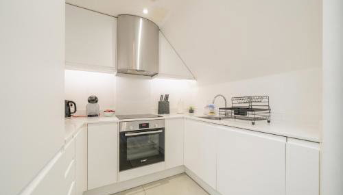 New! Modern Elegant 2-Bed Apartment, free parking - Foto 3