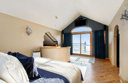 Lake Michigan Retreat - Photo 20