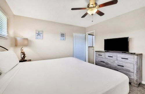 Relaxing canal front 2 BR pool home in North Port - Pineapple Way - Foto 18