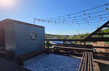 Hill Country Hangar with hottub, 7 minutes from the river and lake - Foto 10