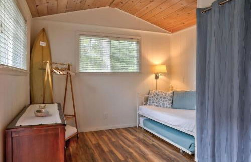 Spruce Beach Cottage - Walk to beach - Photo 29