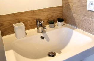 Studette avec terrasse Comme à la maison - Foto 8