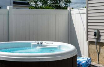 Jefferson & Grounds 3BR Steps from HWS and Hot Tub - Foto 9