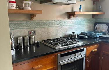 Serene Moroccan - Inspired Retreat in Classic Kensal Green - Photo 4