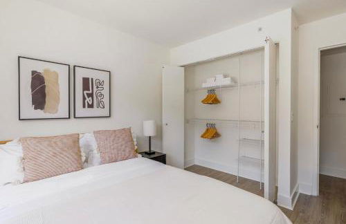 Blueground LIC pool wd nr Gantry Park NYC-1845 - Foto 12