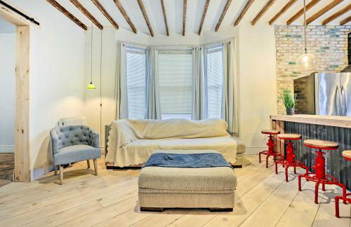 Stylish Newark Home with Deck Less Than 14 Mi to NYC! - Foto 5