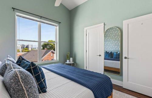 Walk to Vanderbilt and Belmont with Garage and Rooftop Deck - Foto 41