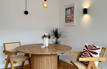 Exklusives City Apartment - Balkon - 24h Check-in - Foto 3