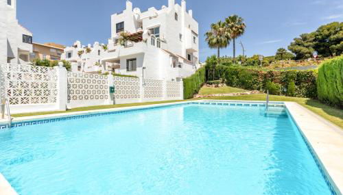 Front Sea View Penthouse - Photo 4