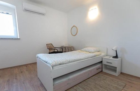 3 Bedroom Amazing Home In Opuzen - Foto 13
