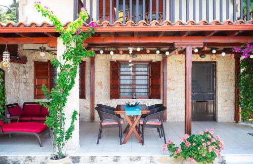 First in the sea with amazing view house - Photo 2