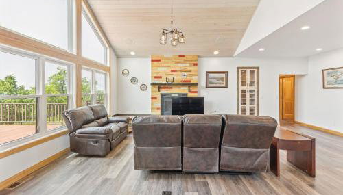 Lakeside 4BR Retreat Private, Peaceful & Scenic villa - Foto 2