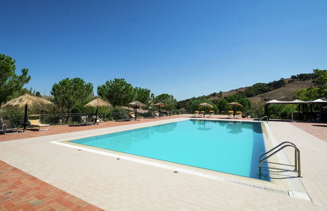 Gorgeous Holiday Home with Hot Tub, Whirlpool, Pool, Garden - Foto 11