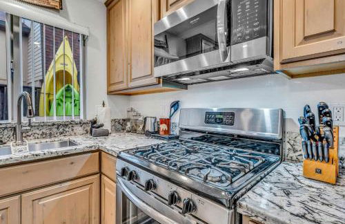 Modern 3BD -Walk to Lake & Beach - Foto 19