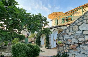 Stone House with garden Laganini - Photo 2