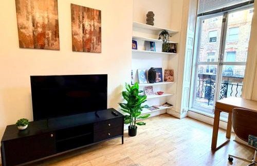 Flat 1 Modern Marylebone Apartment with Balcony - Foto 1