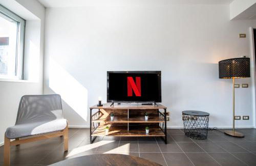 Loft Smart Parma l Wi-Fi Fibra, Indipendente, Perfetto per Business e Coppie - Photo 7