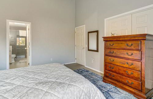 Modern Home Close to Dtwn Woodinville with Yard - Foto 15