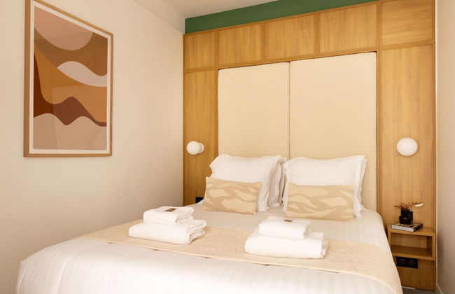 Elegance & Comfort With A/C in the Heart of 11th - Photo 3