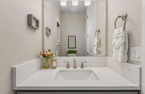 Colorado Modern Retreat with King Beds, Pickleball - Foto 24