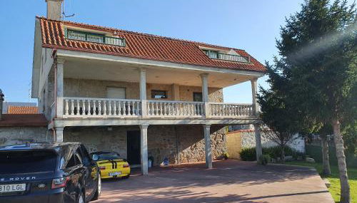 Precioso chalet cerca de la playa de Samil - Foto 1