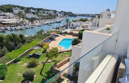 APARTMENT MARINA CALADOR HARBOURVIEW AIR CONDITION POOL GARDEN TERRASSE PORTO CARI spectacular location - Foto 4