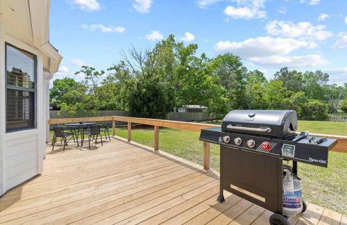 Spacious Home Near Beach, Large Yard, Game Room and Dog Friendly - Foto 16