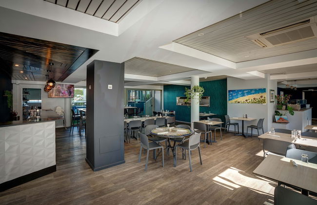 Broadwater Resort Como - Photo 37