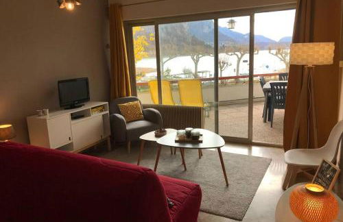 CHEZ JACQUES - terrasse avec vue lac et montagne - Foto 10